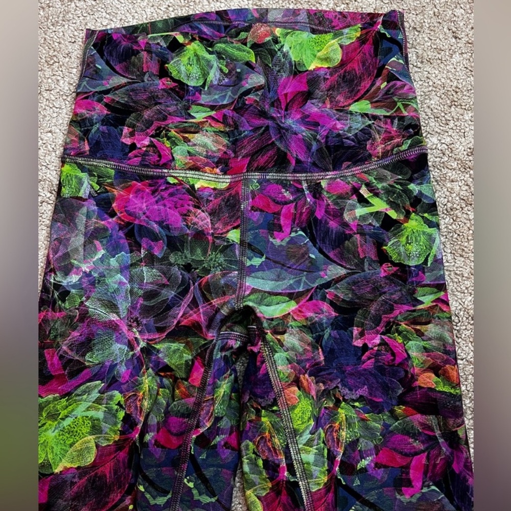 Lululemon Wunder Train High-Rise Tight 25" Vivid Floral Tone Multi Size 4 NWOT - Picture 5 of 7